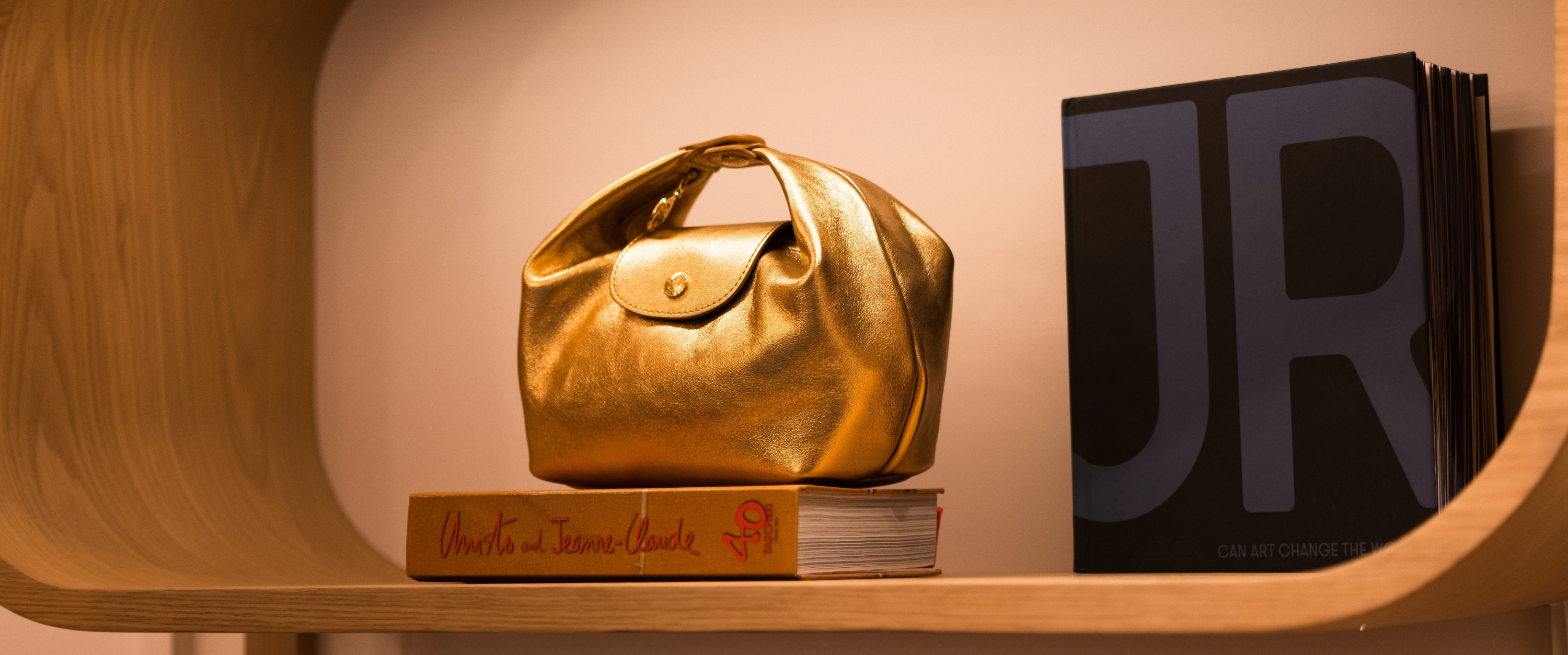 Custom handbag manufacturing